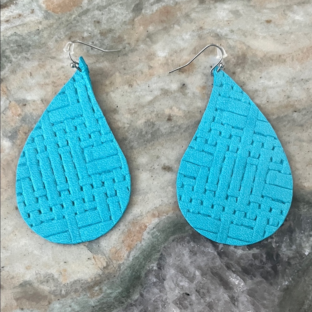NWT Teardrop Leather Textured Teal Blue Earrings